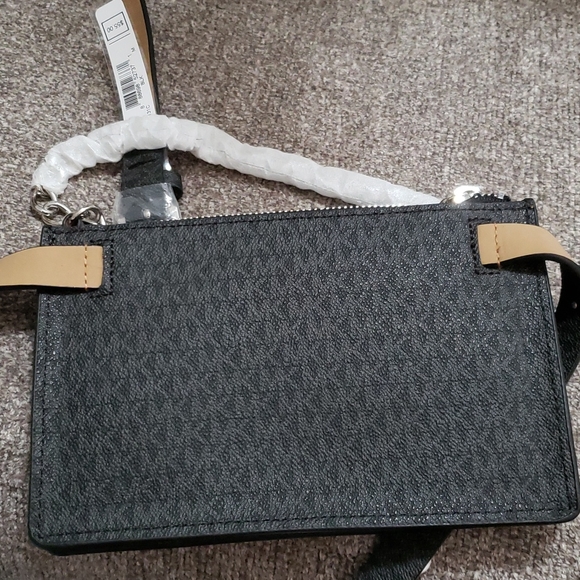 MK Belt with Pouch - Picture 2 of 2